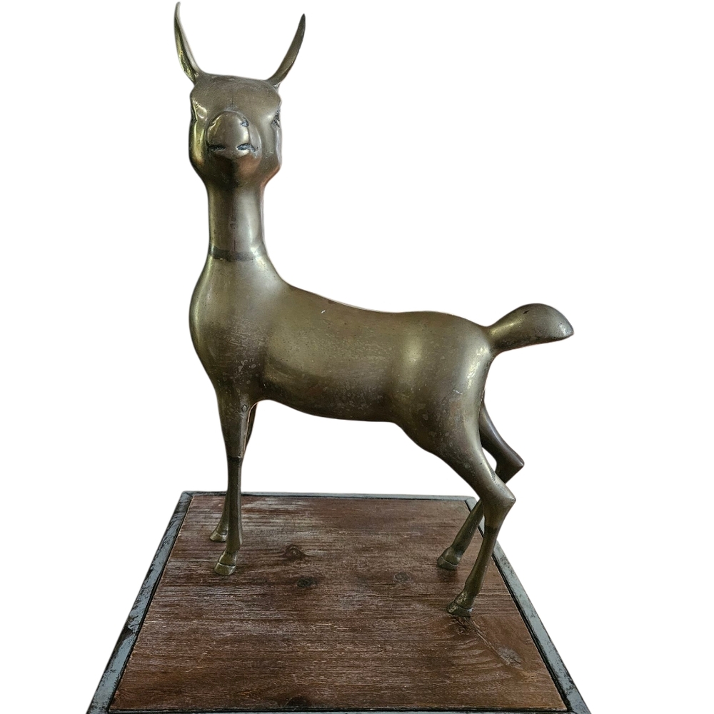 Vintage MCM BRASS pair Of DEER statues Hollywood Regency Bambi - Picture 4 of 5